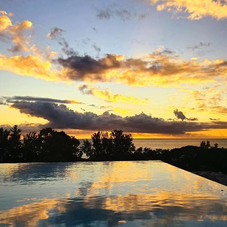 Apartamento Luxury Penthouse With Infinity Pool & Stunning Sea View Flic-en-Flacq Exterior foto